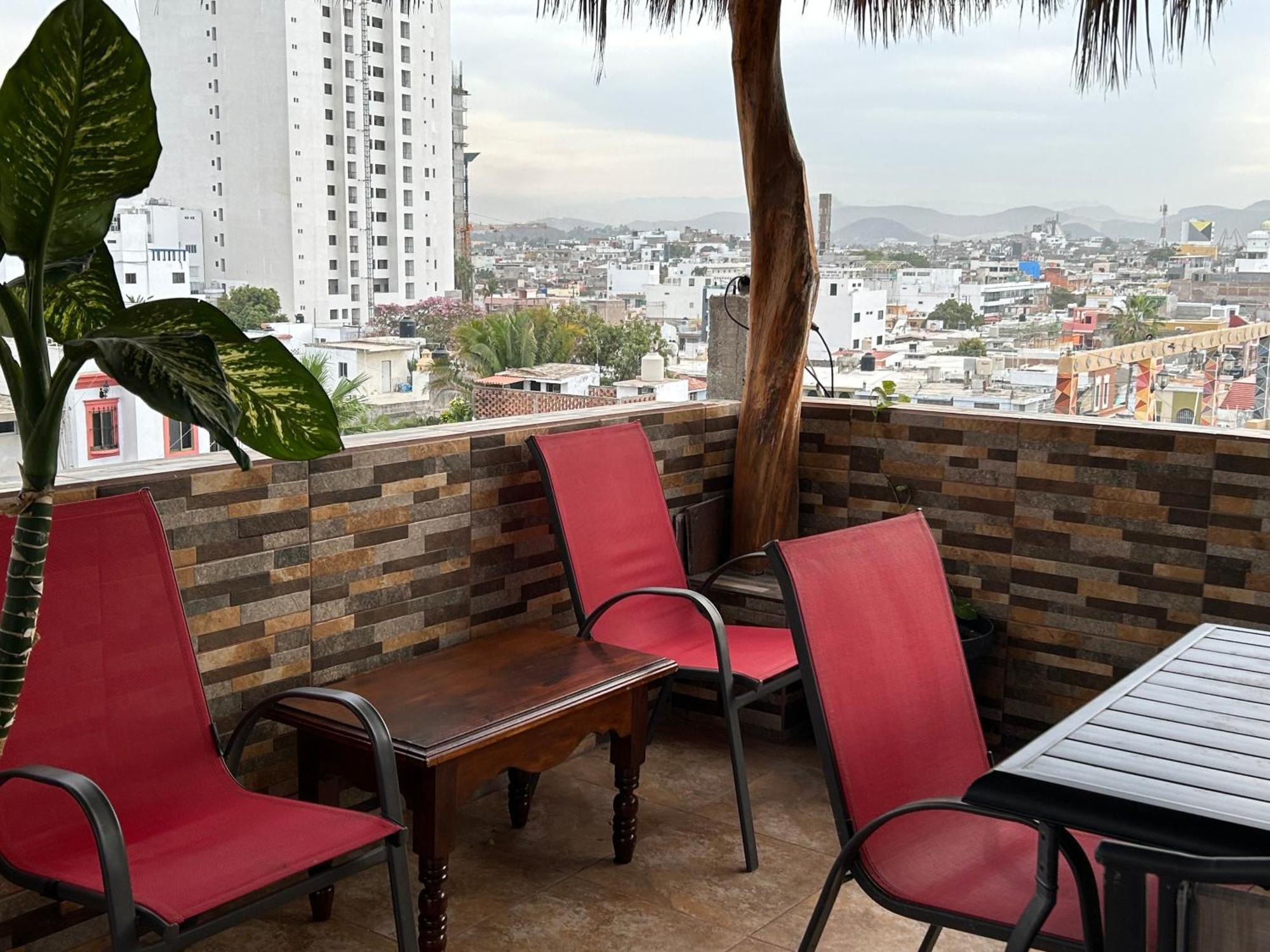 Casa De La Alegria 2 Apartments Mazatlan Exterior photo